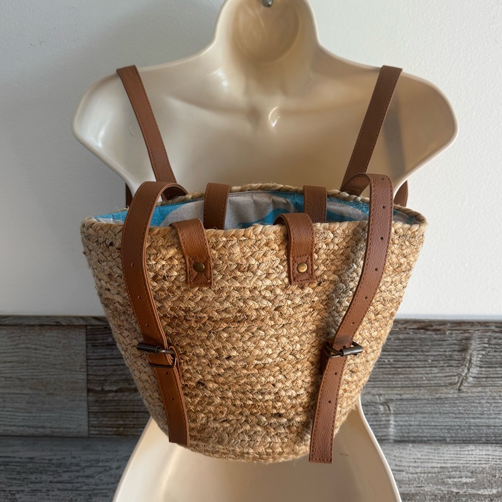 XIX Palms The Shore Break Picnic Cooler Bag Beachly Exclusive in Jute